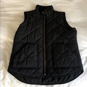 J crew puffer vest!